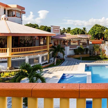 Hotel Capital O Oxtankah,Chetumal Bay Calderitas Exterior foto