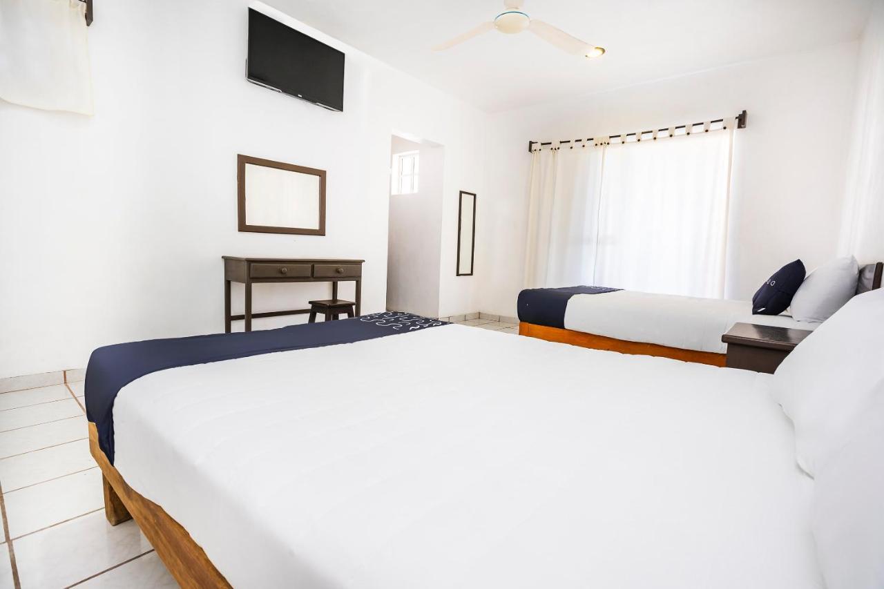 Hotel Capital O Oxtankah,Chetumal Bay Calderitas Exterior foto